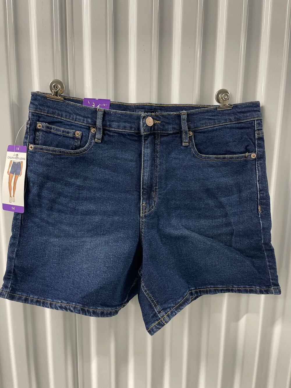 Women’s Calvin Klein Jeans Shorts Size14. Color Dark Blue inseam 5”
